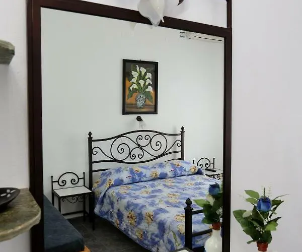 Aristeides - Moscha Lejlighed Platis Gialos (Sifnos)